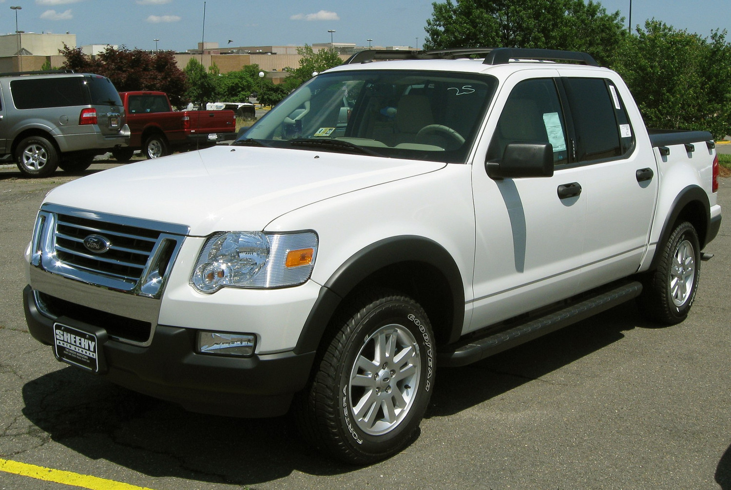 thumbnail image 2 of Chrome Rocker Panel Molding For 2007-2010 Explorer Sport Trac – 10 Piece Kit 2 of 5